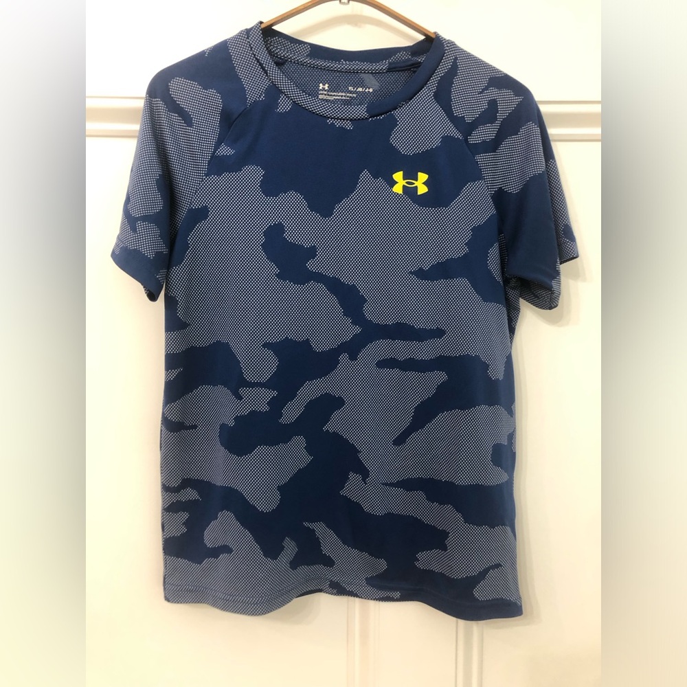 Under Armour Navy Camo Loose Fit YLG